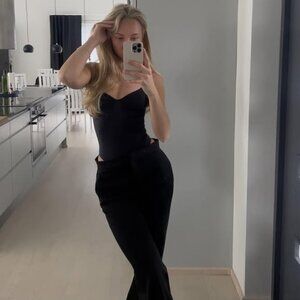 Meet your Posher, Luna